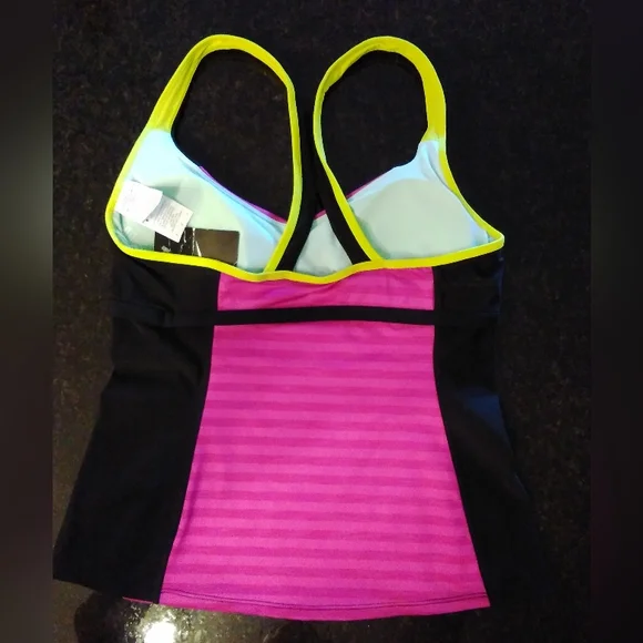 New Nike Swim Tank - Picture 4 of 4